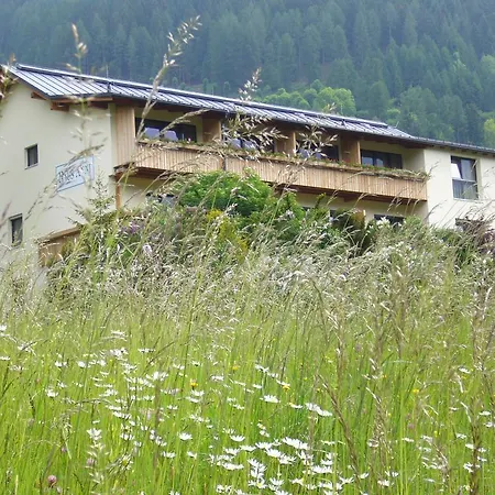 Konukevi Haus Anni Bad Kleinkirchheim